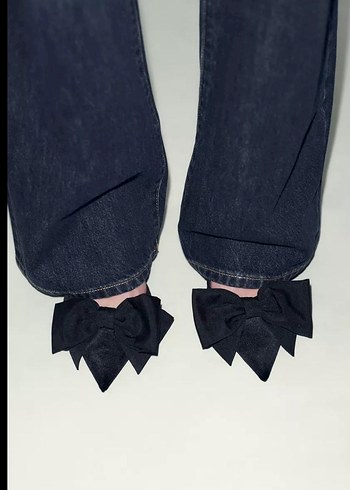 Zara Siyah Fiyonk Detaylı Stiletto - Görsel 2