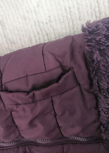 Kız Çocuk Mor Kürklü Kapüşonlu Mont - Görsel 5