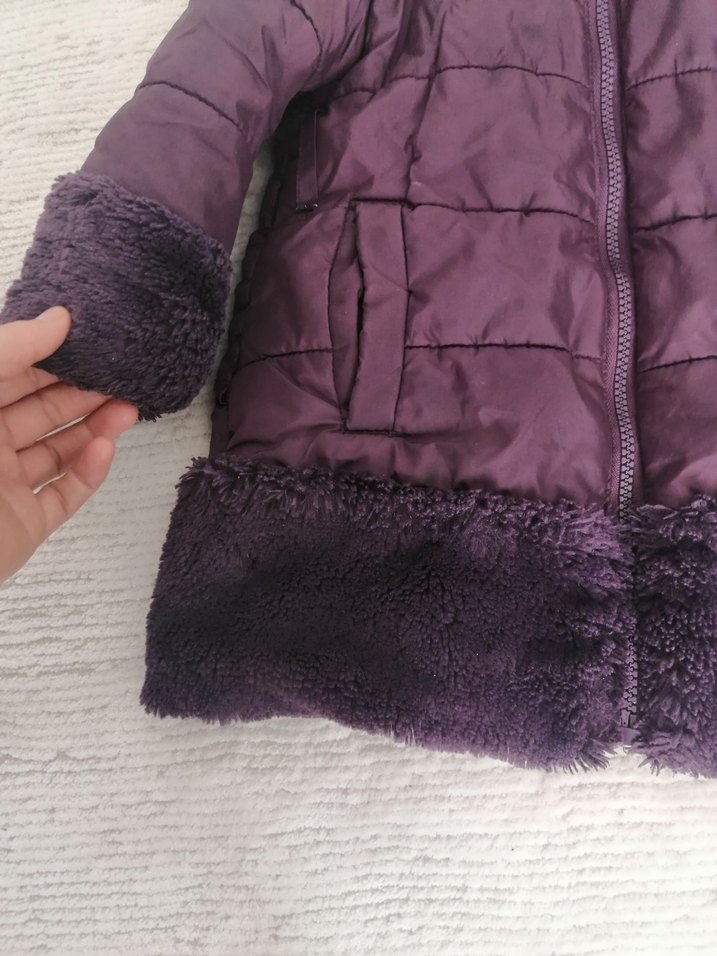 Kız Çocuk Mor Kürklü Kapüşonlu Mont - Görsel 3