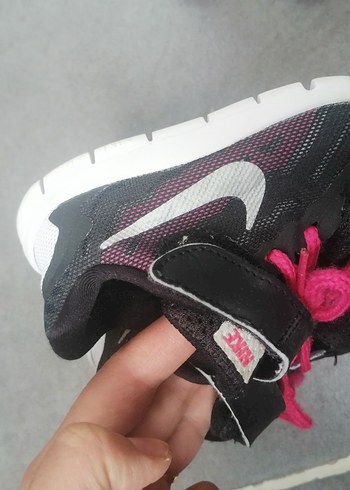 Kız Çocuk Siyah-Pembe Nike Spor Ayakkabı - Görsel 3