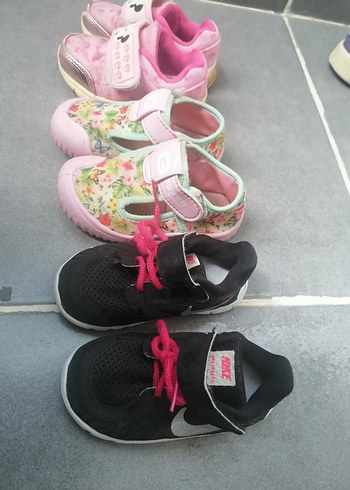 Kız Çocuk Siyah-Pembe Nike Spor Ayakkabı - Görsel 4