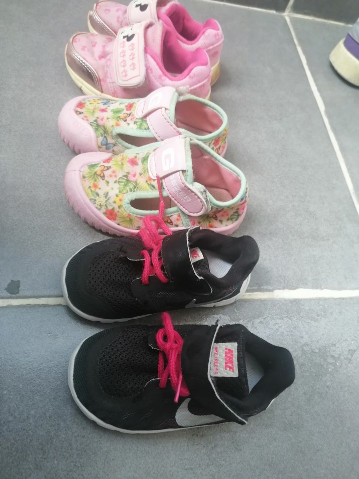 Kız Çocuk Siyah-Pembe Nike Spor Ayakkabı - Görsel 4