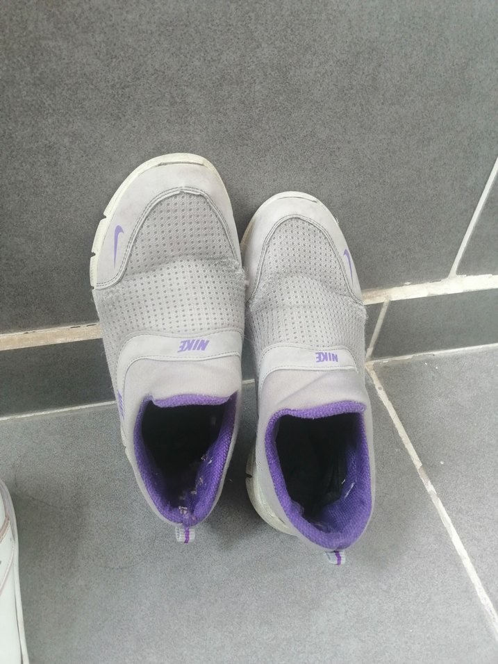 Nike Mor Gri Kadın Spor Ayakkabı - Görsel 2