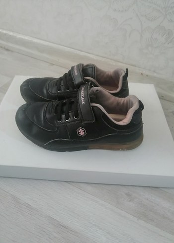 Kız Çocuk Siyah Cırt Cırtlı Spor Ayakkabı - Görsel 6