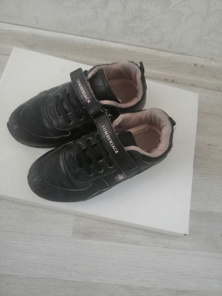 Kız Çocuk Siyah Cırt Cırtlı Spor Ayakkabı - Görsel 2