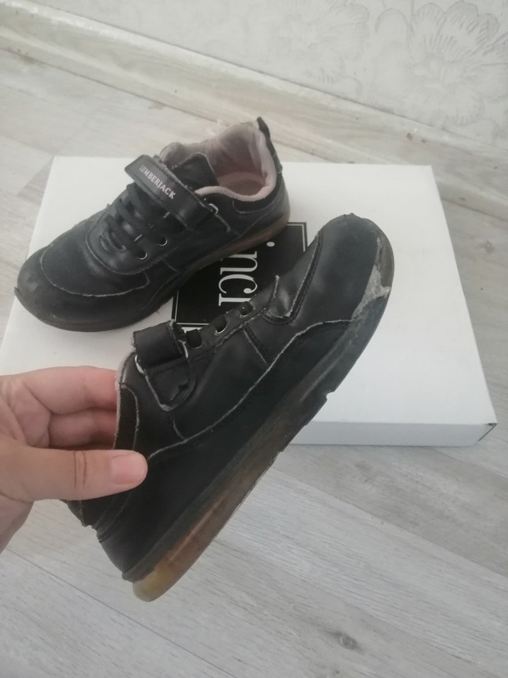 Kız Çocuk Siyah Cırt Cırtlı Spor Ayakkabı - Görsel 4