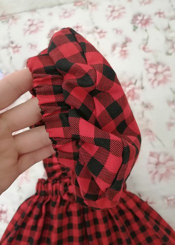 Kırmızı Ekoseli Kız Çocuk Elbisesi ve Şapka - Görsel 5