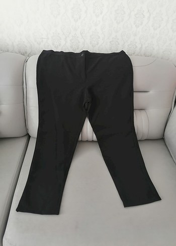 Siyah Kadın Rahat Kesim Kumaş Pantolon