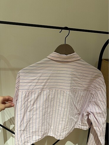 l Beden PULL & BEAR CROP GÖMLEK
