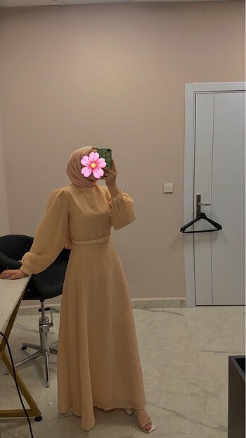 Pembe elbise 