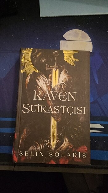 RAVEN SUİKASTÇISI/ SELİN SOLARİS