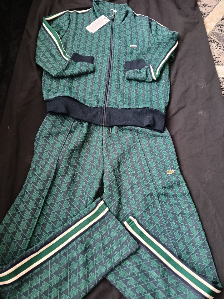 Erkek Beyaz Kapüşonlu Fermuarlı Kolsuz Yağmurluk - Görsel 3