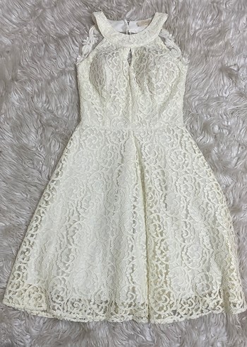 Dantel Detaylı Beyaz Midi Elbise - Görsel 2