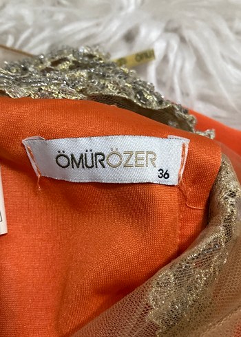 Turuncu taş ve hayalet tül detaylı sırt dekolteli balık model - Görsel 6