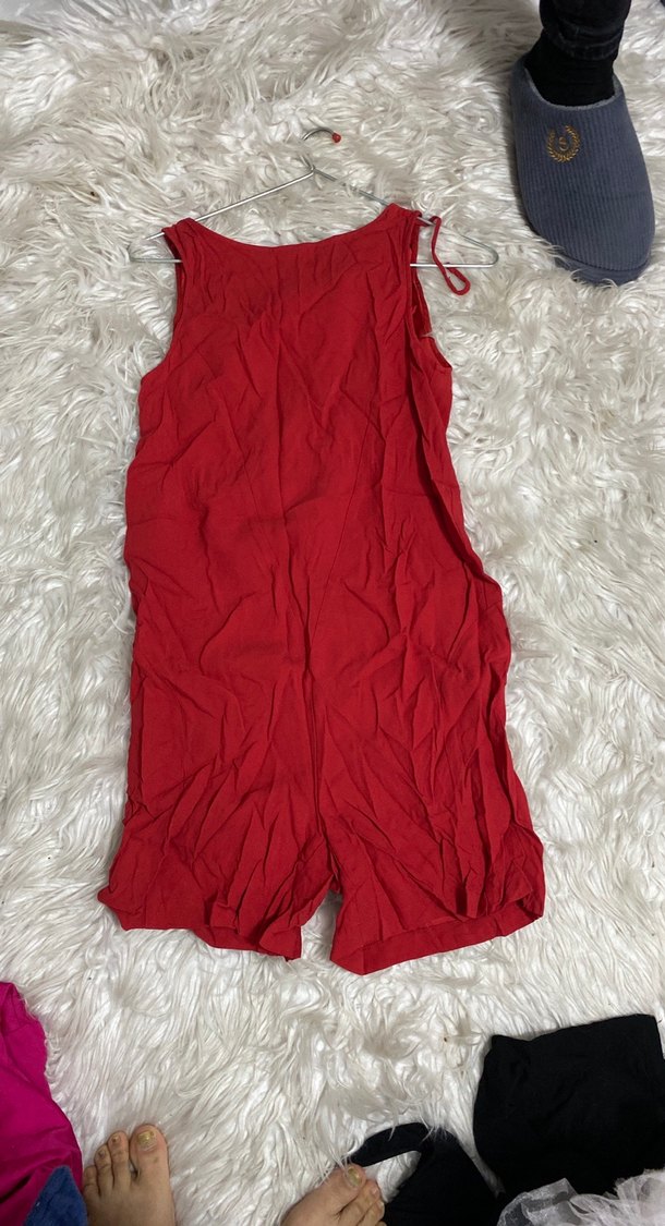 Kırmızı mat sten degaje yaka kısa tulum - Görsel 2