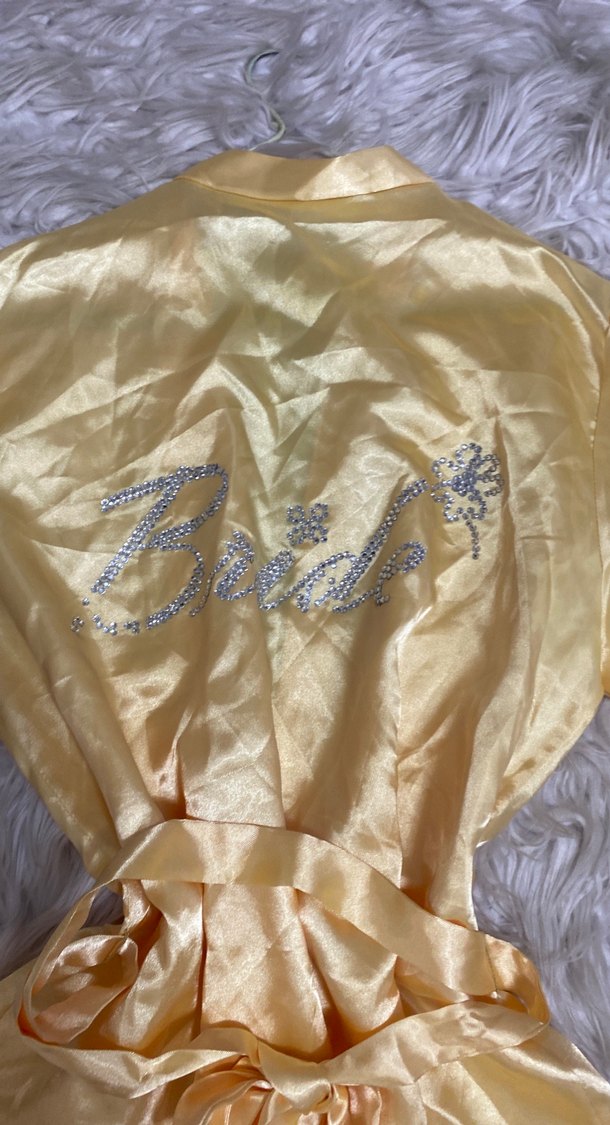 Taş işlemeli Uzun Kollu Parlak Altın Kadın Sabahlık - Görsel 2