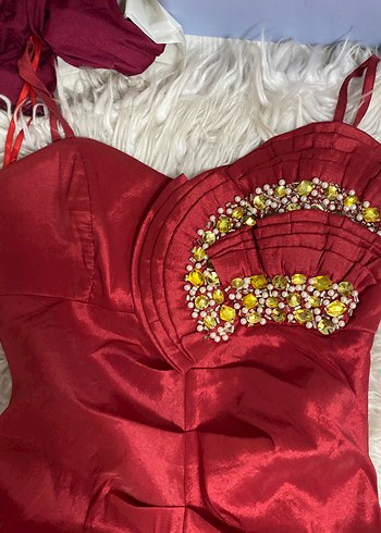 Kırmızı askılı Uzun Drapeli Straplez Abiye Elbise - Görsel 3