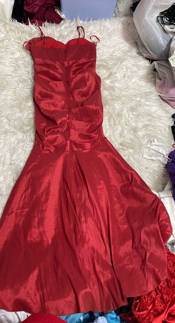 Kırmızı askılı Uzun Drapeli Straplez Abiye Elbise - Görsel 5