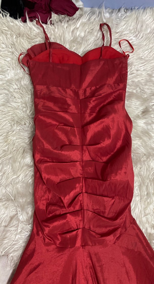 Kırmızı askılı Uzun Drapeli Straplez Abiye Elbise - Görsel 4