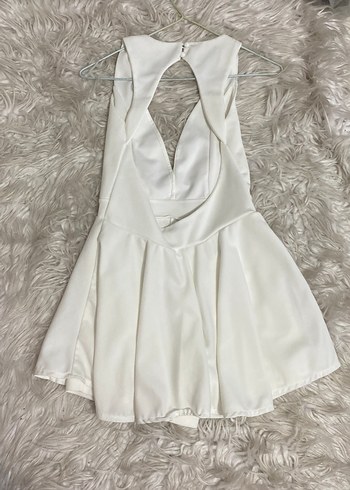 Beyaz V Yaka Mini kısa tulum - Görsel 4