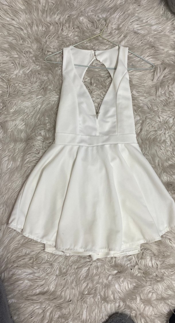 Beyaz V Yaka Mini kısa tulum - Görsel 2