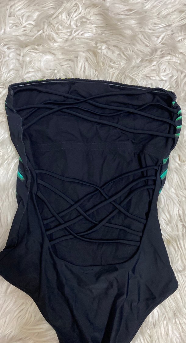 Renkli Kanat Desenli Kadın Mayo - Görsel 4