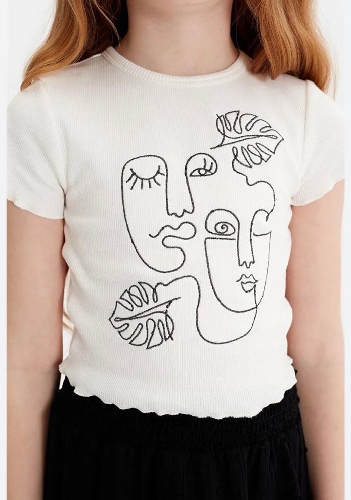 Kız Çocuk baskılı krem tişört - Görsel 2