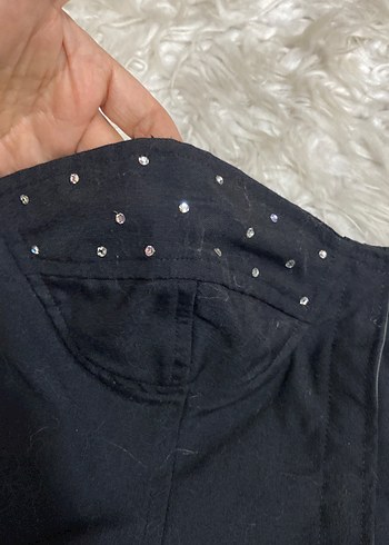 Siyah Straplez Gotik Fırfırlı Büstiyer - Görsel 2