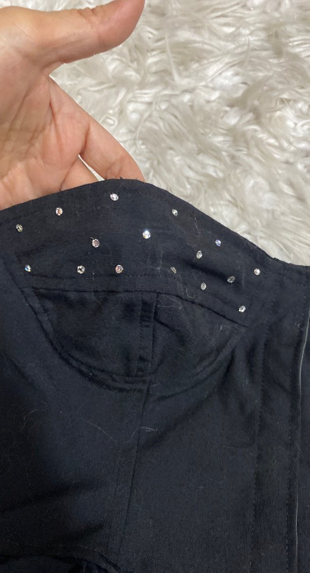 Siyah Straplez Gotik Fırfırlı Büstiyer - Görsel 2