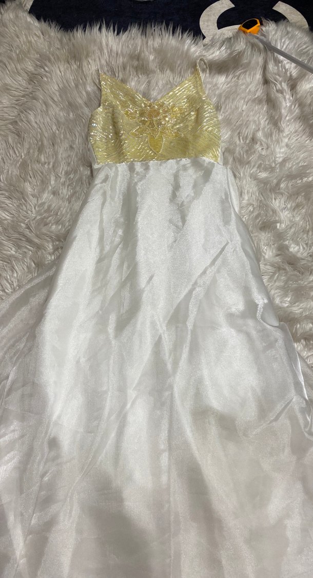 Boncuk İşlemeli V Yaka Uzun Beyaz Kadın Elbise - Görsel 3