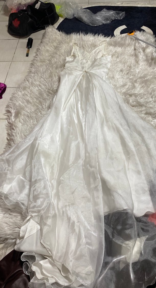 Boncuk İşlemeli V Yaka Uzun Beyaz Kadın Elbise - Görsel 5