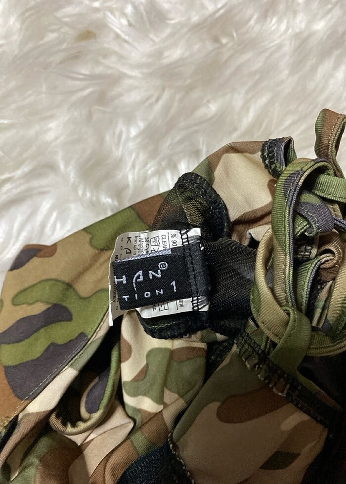 Askeri likralı sırt çaprazlı yanları tüllü kulüp elbisesi - Görsel 4