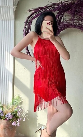 Kırmızı püskülü askılı abiye - Görsel 3