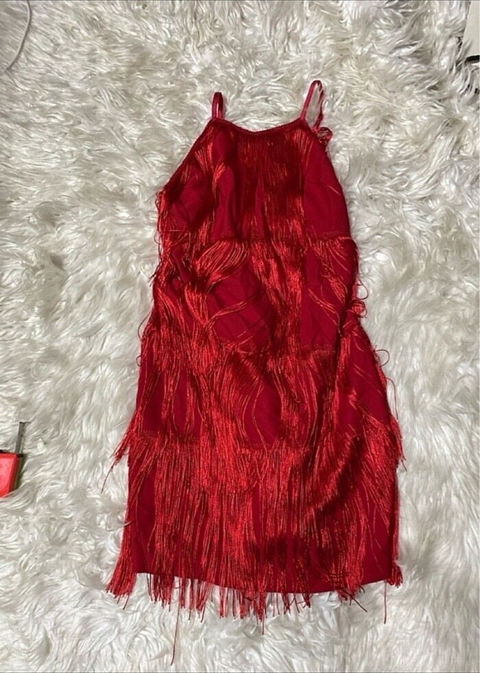 Kırmızı püskülü askılı abiye - Görsel 4