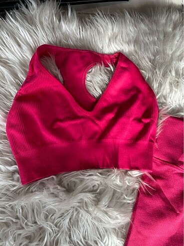 Oysho Pembe fitili spor crop tayt