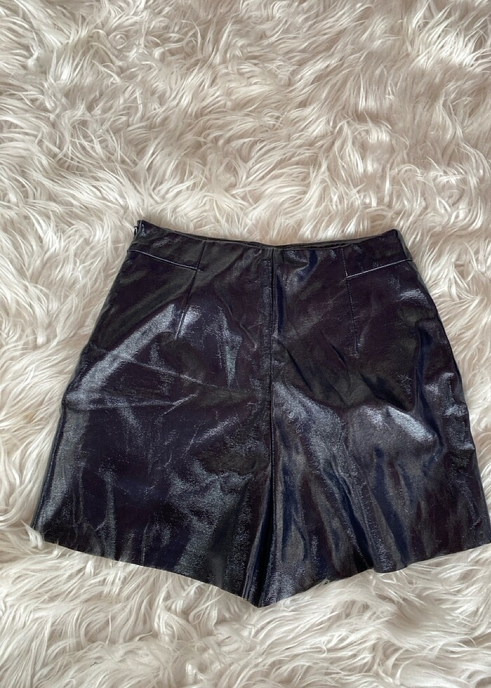 Zara siyah deri cepli şort yüksek bel - Görsel 3