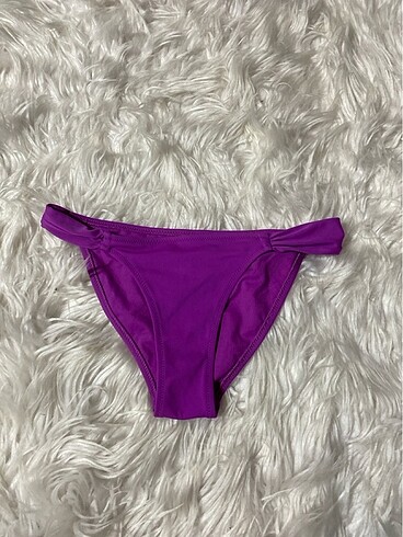 Mor bikini altı