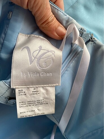 By viola chan mavi ipeksaten kısa abiye - Görsel 4