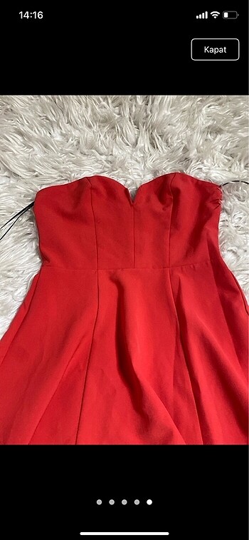 H&M H&M kırmızı straplez çok şık elbise