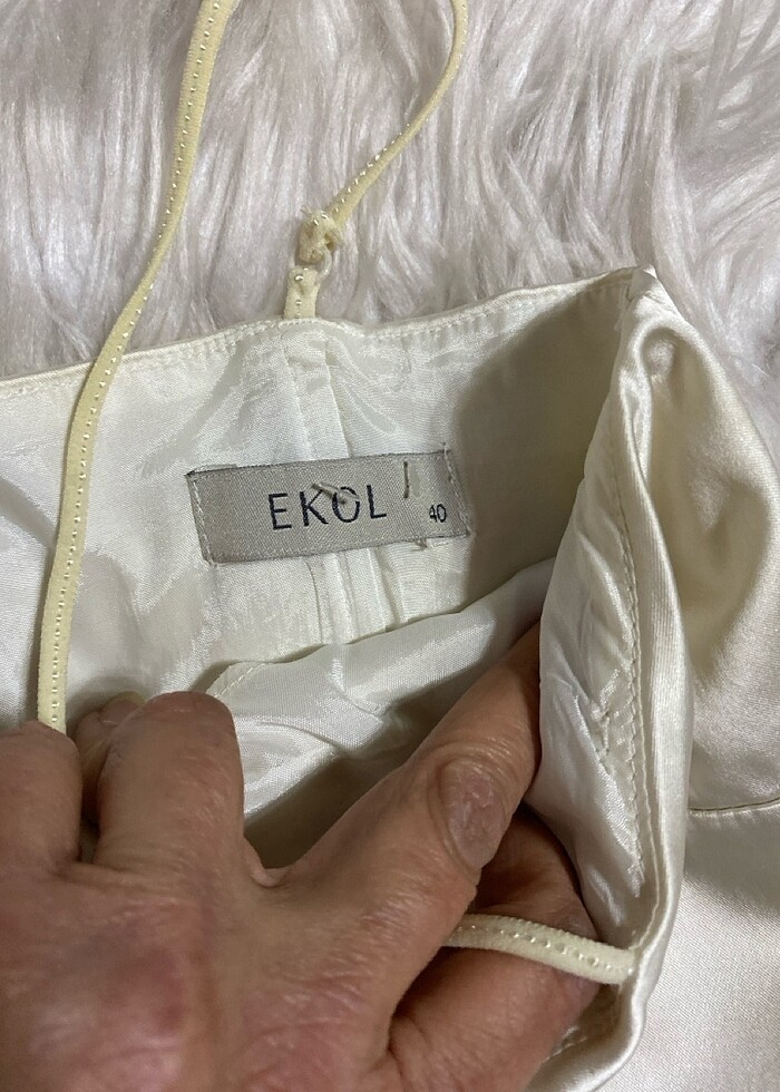 Ekol şampanya rengi straplez askılı taşlı tülü Çan midi aniye - Görsel 3