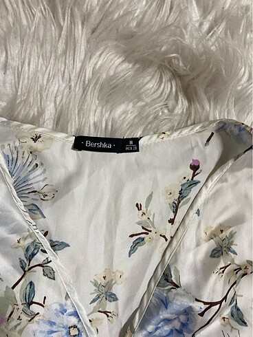 m Beden Bershka ipeksten kırvaze buliz