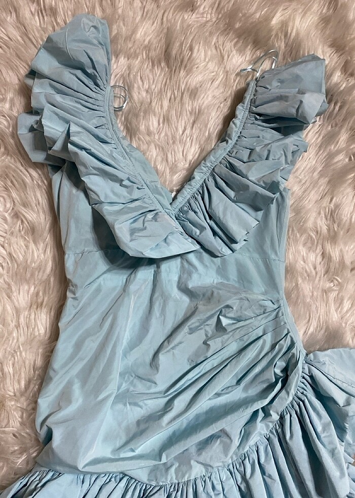 Night zoom Mert Aslan tasarım turkuaz fırfırlı çok şık ve havalı - Görsel 2