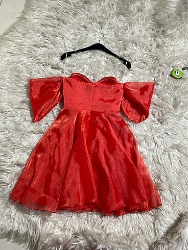 Narçiçeği tülü korsajlı kırmızılı kadın elbisesi çok güzel - Görsel 5