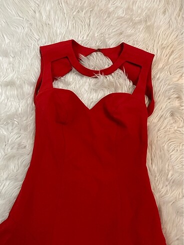 Kırmızı aşırı şık elbise - Görsel 2