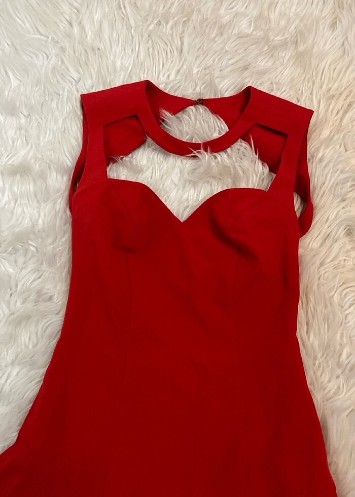 Kırmızı aşırı şık elbise - Görsel 2