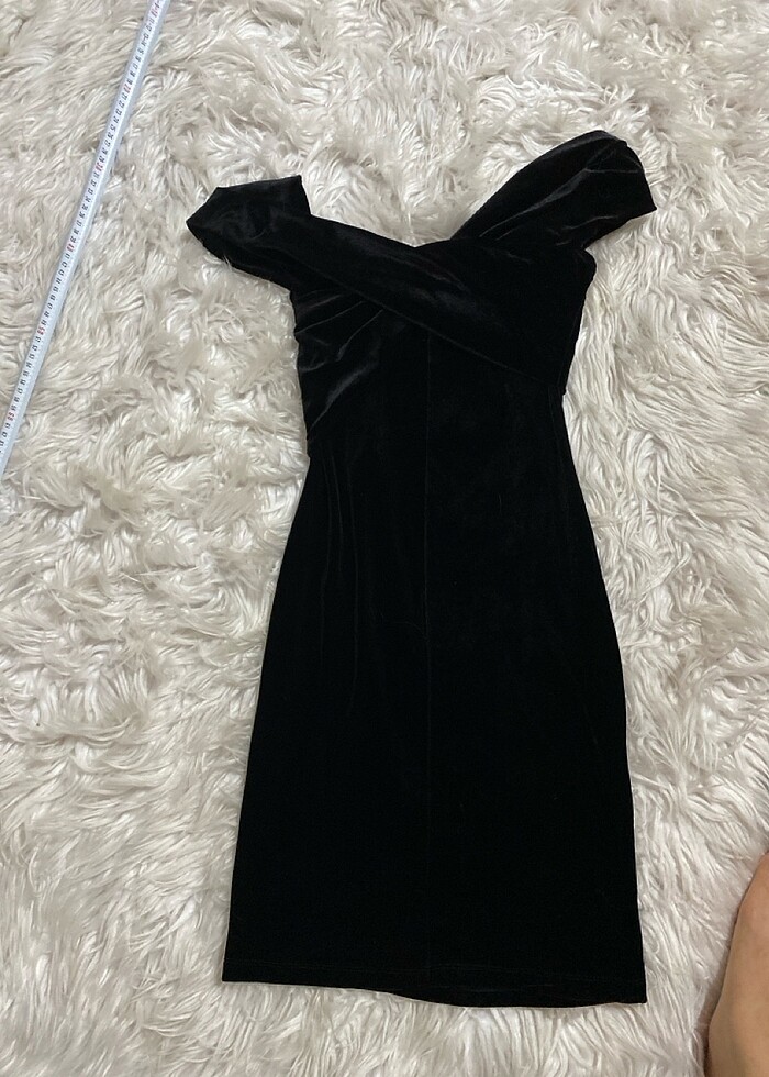 Siyah yımşak kadife likralı düşük omuz - Görsel 5