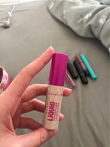 Beden Lovely liquid camouflage kapatıcı