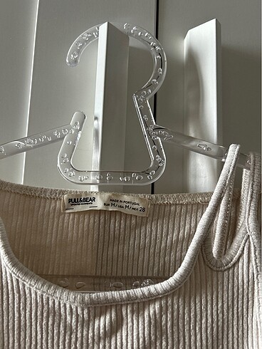 Pull and Bear p&b crop