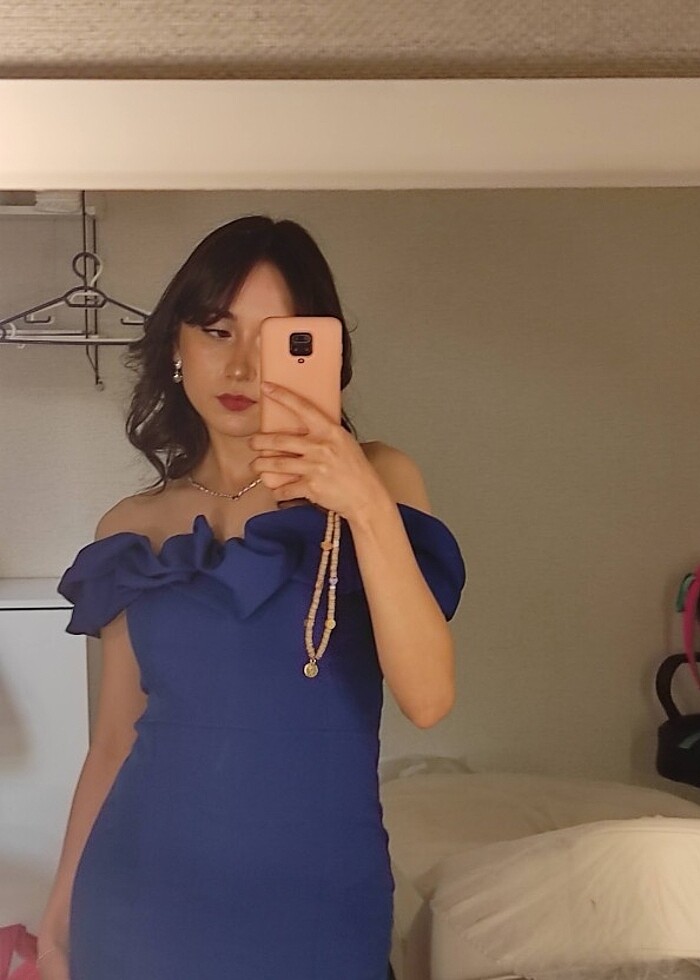 Saks Mavisi Krep Elbise - Görsel 2