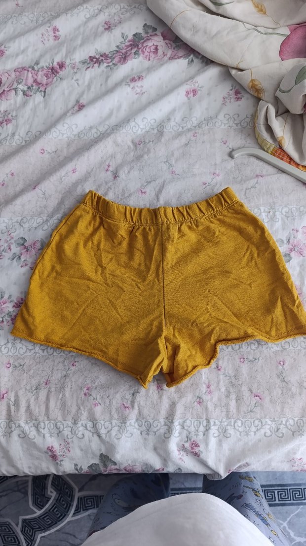 Sarı Pamuklu Rahat Mini Şort - Görsel 4